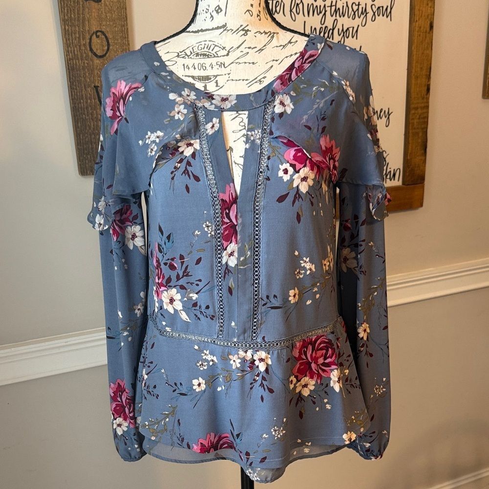 White House Black Market Blue and Pink Floral Blouse